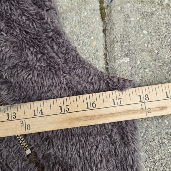 Kuhl Flight Vest Womens Medium Full Zip Faux Fur Sherpa Fleece Outdoor - Picture 6 of 9